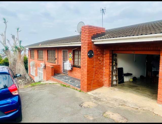 4 BEDROOM HOUSE FOR SALE IN RESERVOIR HILLS